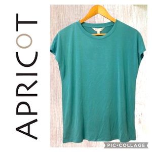 🆕 Apricot - Lightweight T-Shirt - Size 6 🌼🌷🌼🌺